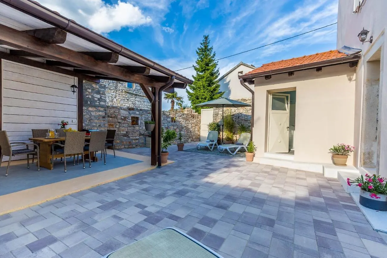 Villa Casa Mario-Charming Stone House With Jacuzzi Vila Svetvinčenat Croácia
